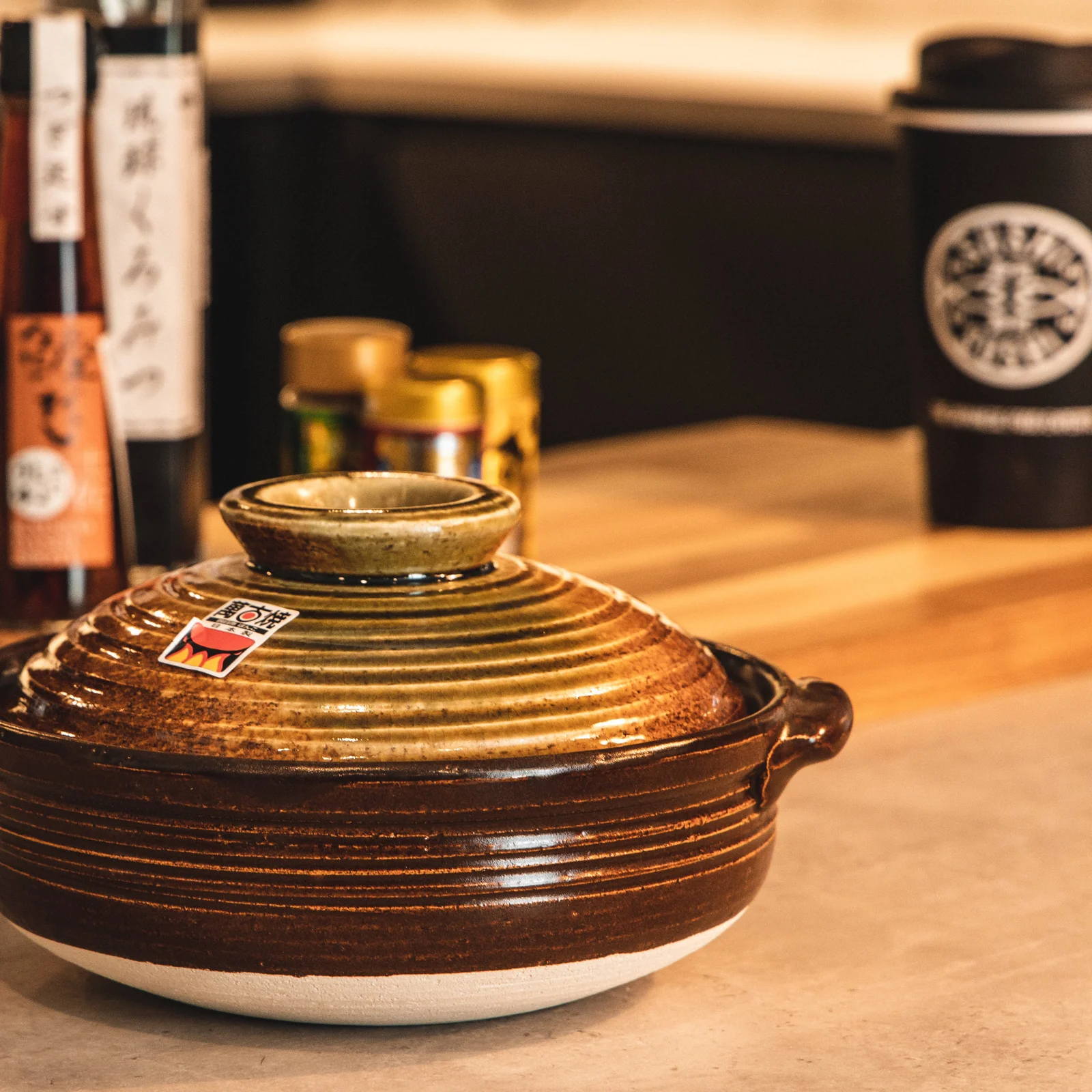 Authentic Donabe Pot for Rice and Nabe - Image 2